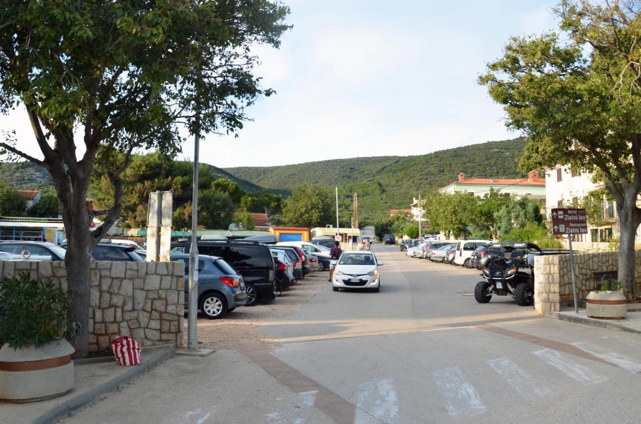 Martinšćica Apartments Martamare מראה חיצוני תמונה
